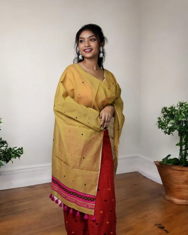 Dimasa Rikhaosa- Dupatta- Shawl – Traditional NorthEast