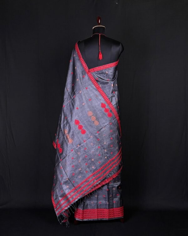 Sador Mekhela - Dye Tussar Silk - Traditional Design – Traditional NorthEast