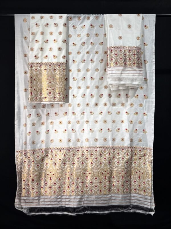 Sador Mekhela - Pure Paat - Koina - Traditional Design - Image 1