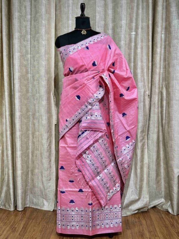 Sador Mekhela Tussar Silk: Traditional Assamese Dress - Image 1