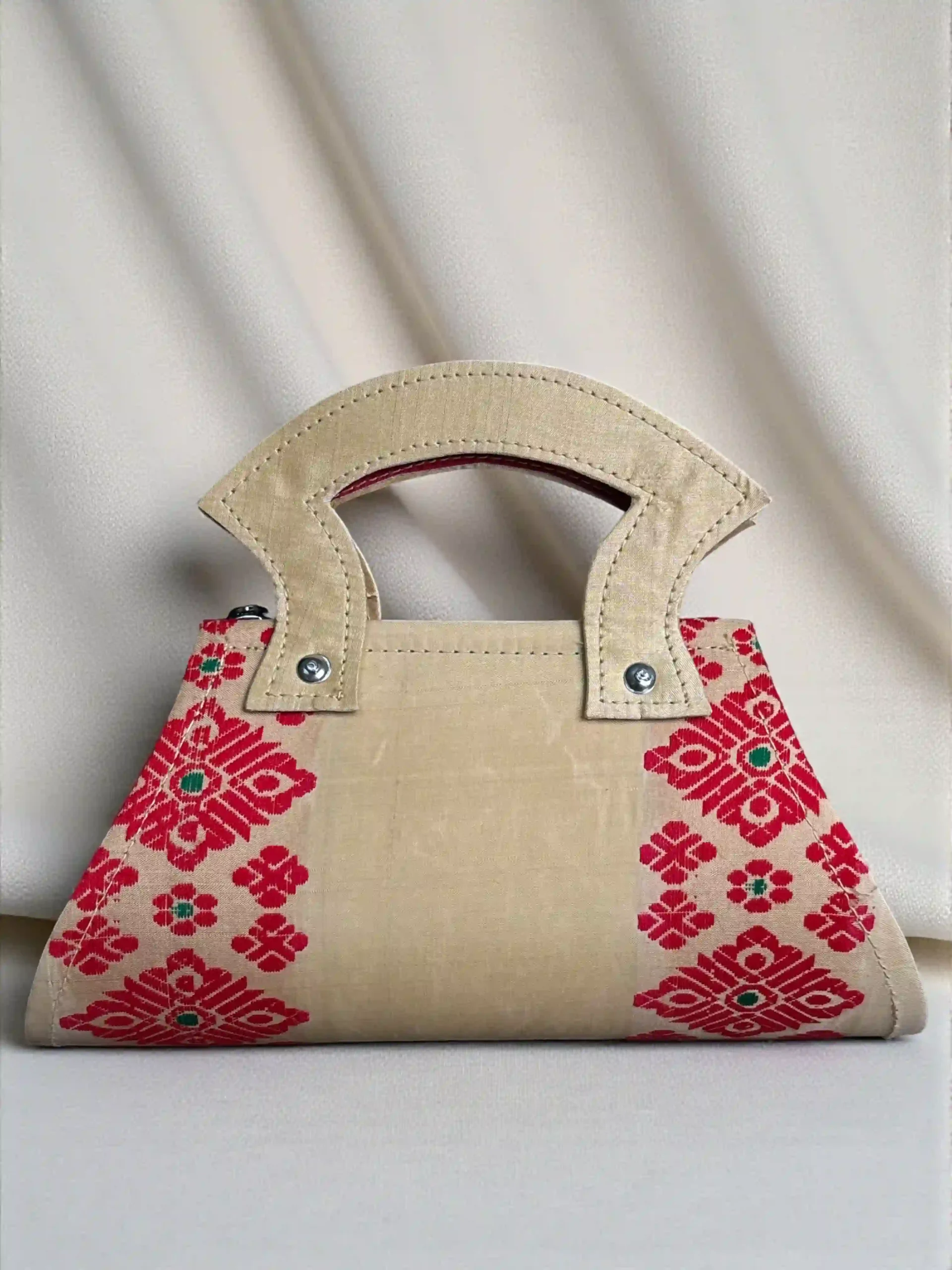 ENE_Silk_Blend_TNE81015_2 Hand Bag -Silk blend - Assamese Design - Image 1