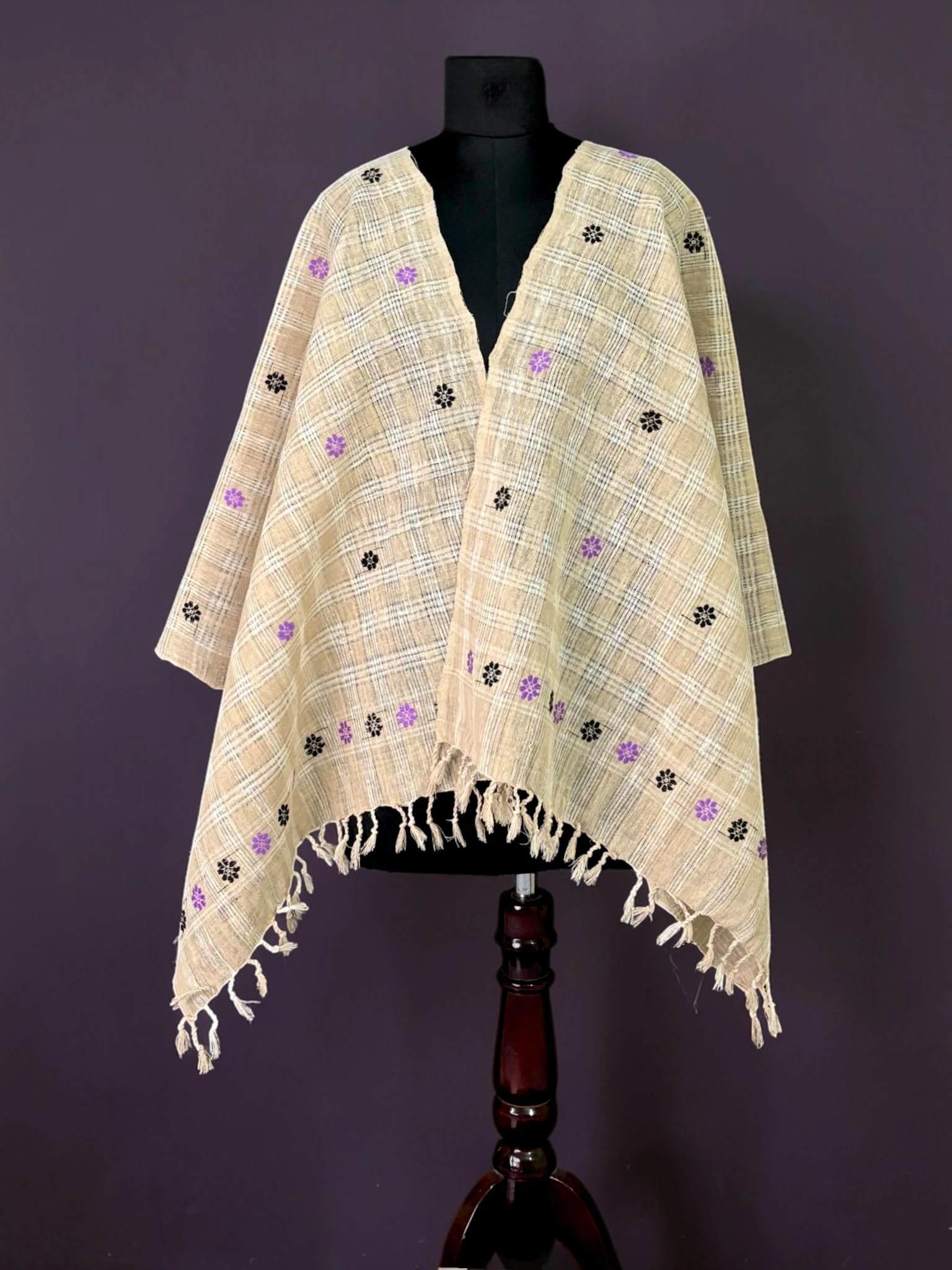 ENE_Stole_EriSilk_TNE81037_2 Stole - Eri Silk - Lavender/Black Flower - Image 1
