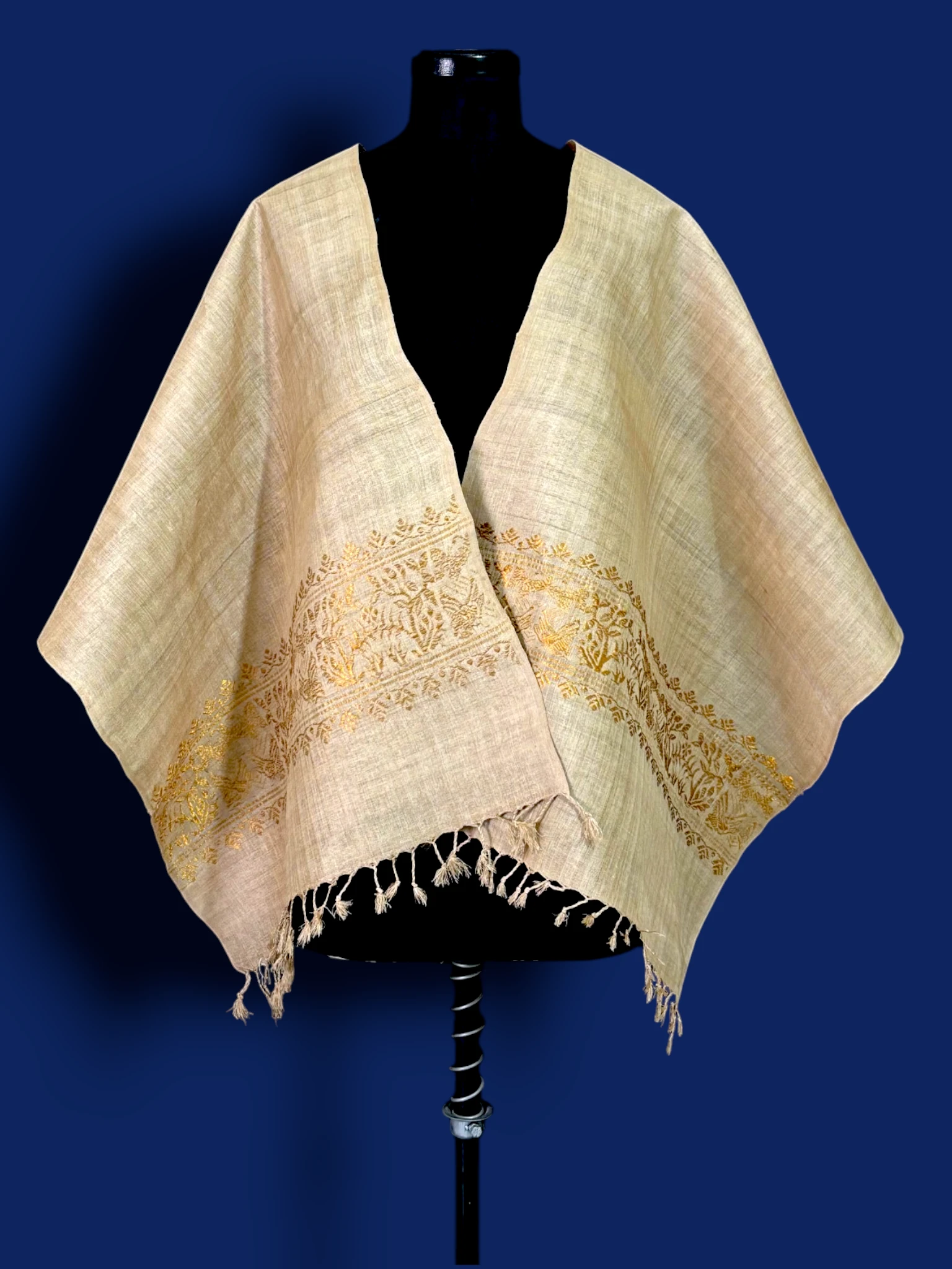 Stole_MugaSilk_MS7002_2 Stole - Muga Silk - Flower Motifs - Image 1